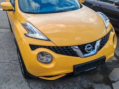 Second-hand Nissan Juke N-Connecta 116 CP (85 kW) 2016 Galben SUV