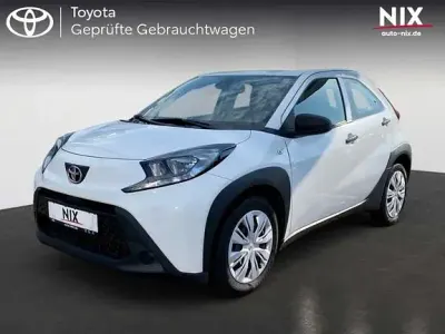 Gebraucht Toyota Aygo X 72 PS (52 kW) 2023 Schneeweiß SUV