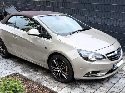 Gebraucht Opel Cascada Innovation 165 PS (121 kW) 2015 Beige Cabrio