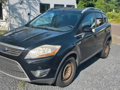 Gebraucht Ford Kuga Titanium 150 PS (110 kW) 2010 Schwarz SUV