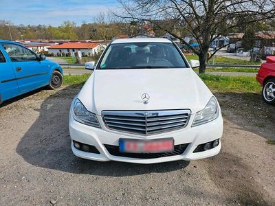 Gebraucht Mercedes C200 Avantgarde 136 PS (100 kW) 2013 Weiß Kombi