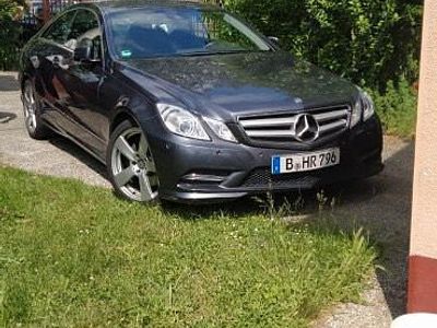 Mercedes E220