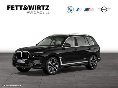 Gebraucht BMW X7 M Sport 530 PS (389 kW) 2025 Black sapphire metallic metallic SUV