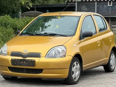 Gebraucht Toyota Yaris Sol 68 PS (50 kW) 2001 Gelb Limousine