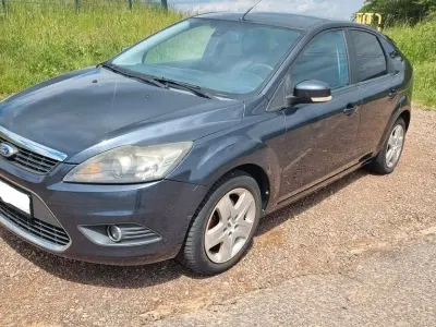 Occasion Ford Focus Ambiente 109 ch (80 kW) 2009 Gris Berline