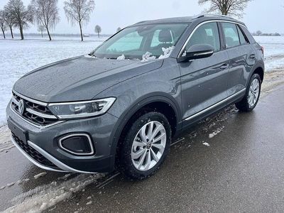 Indiumgrau metallic Neu 2026 VW T-Roc Style SUV | 28.770 €