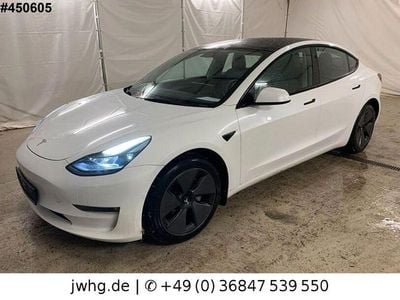 Weiß Gebraucht 2022 Tesla Model 3 Limousine | 29.450 € (Guter Preis)