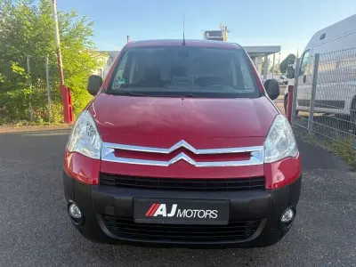 Gebraucht Citroën Berlingo 90 PS (66 kW) 2010 Rot Van / Kleinbus