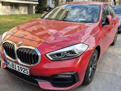 Gebraucht BMW 118 Sport Line 140 PS (102 kW) 2020 Rot Kleinwagen