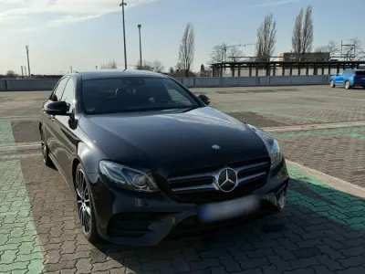Usata Mercedes E350 AMG 258 CV (189 kW) 2016 Nero Berlina