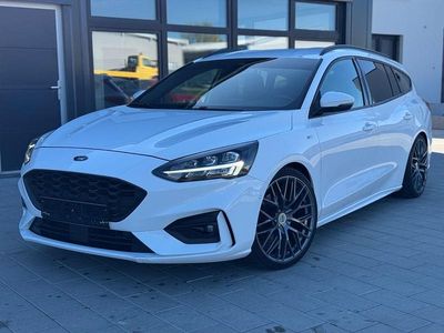 Second-hand Ford Focus ST-Line 150 CP (110 kW) 2019 Alb Berlinǎ