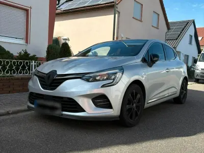 Gebraucht Renault Clio V Intens 91 PS (66 kW) 2021 Silber Limousine