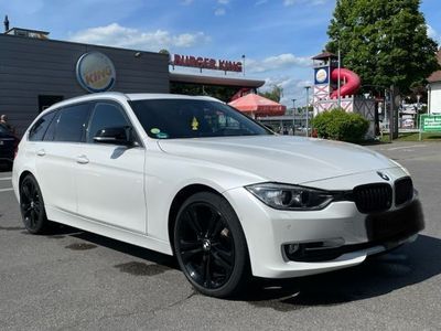 Gebraucht BMW 320 Sport Line 184 PS (135 kW) 2013 Weiß Limousine
