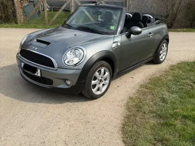 Usata Mini Cooper S Cabriolet 184 CV (135 kW) 2010 Grigio Cabrio
