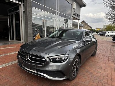 Gebraucht Mercedes E200 Avantgarde 160 PS (117 kW) 2021 Grau metallic