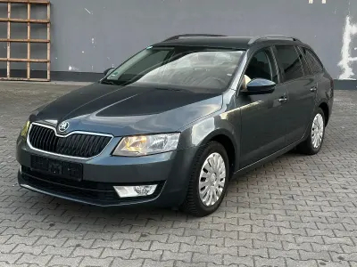 Używany Skoda Octavia Ambition 150 KM (110 kW) 2016 Szary Hatchback