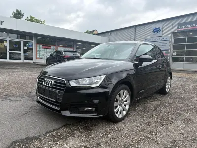 Używany Audi A1 Basis 95 KM (69 kW) 2016 Czarny Hatchback