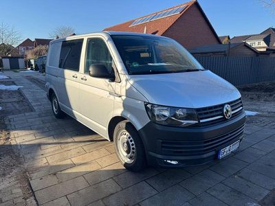 Gebraucht VW Transporter 150 PS (110 kW) 2016 Silber Van