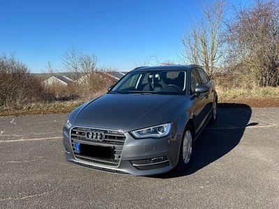 Gebraucht Audi A3 Attraction 110 PS (80 kW) 2016 Grau Limousine