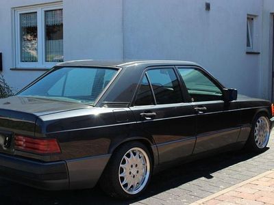 Gebraucht Mercedes 190 109 PS (80 kW) 1993 Grau Limousine