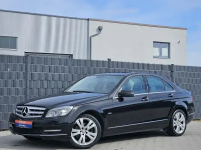 Gebraucht Mercedes C220 Avantgarde 170 PS (125 kW) 2011 Schwarz Limousine