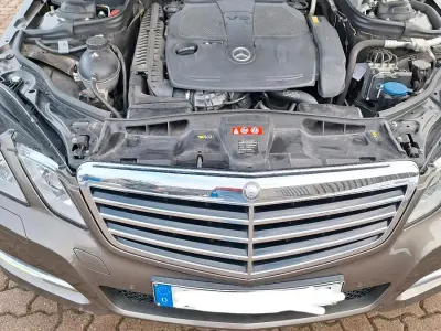Gebraucht Mercedes E350 306 PS (225 kW) 2011 Grau Kombi