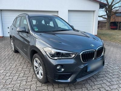 Grau Gebraucht 2018 BMW X1 Advantage SUV | 16.300 € (Guter Preis)