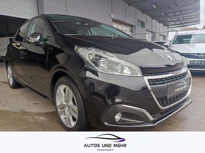 Gebraucht Peugeot 208 Signature Sky 82 PS (60 kW) 2019 Schwarz Kleinwagen