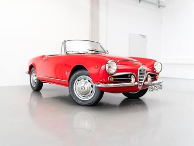 Rot Gebraucht 1965 Alfa Romeo Giulia Spider Veloce Cabrio | 149.999 €