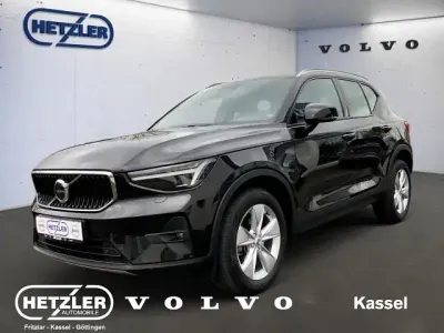 Używany Volvo XC40 Core 163 KM (119 kW) 2024 Czarny SUV