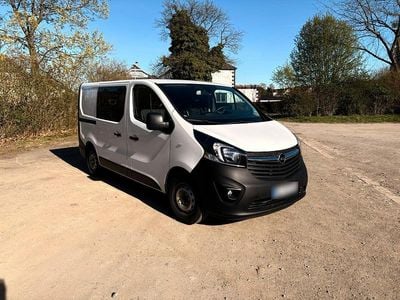 Gebraucht Opel Vivaro 145 PS (106 kW) 2018 Weiß Van / Kleinbus