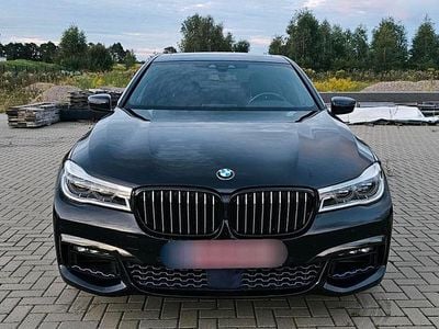 Usado BMW 750L Comfort Edition 450 HP (330 kW) 2018 Preto Sedan