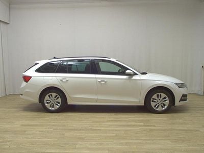 Gebraucht Skoda Octavia Ambition 150 PS (110 kW) 2022 Weiss Kombi