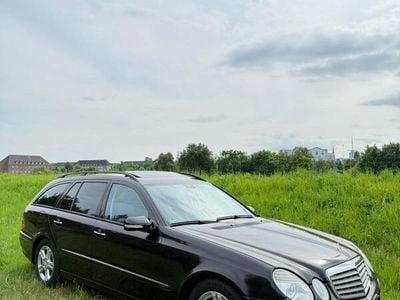 Mercedes E320