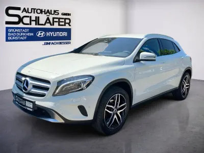 Używany Mercedes GLA220 Urban 177 KM (130 kW) 2016 Biały SUV