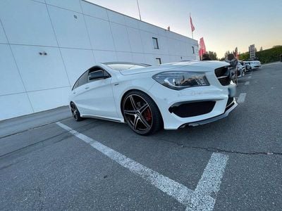 Gebraucht Mercedes CLA180 Shooting Brake AMG line 122 PS (89 kW) 2016 Weiß Kombi