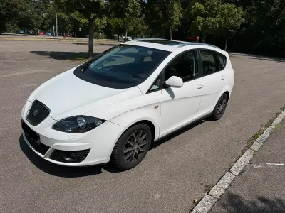 Gebraucht Seat Altea XL 105 PS (77 kW) 2012 Weiß Van / Kleinbus