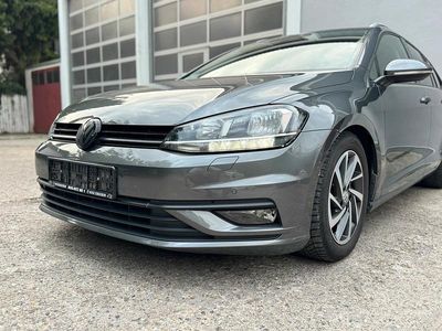 Gebraucht VW Golf VII Sound 110 PS (80 kW) 2018 Grau Kombi