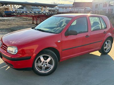 Gebraucht VW Golf IV 74 PS (54 kW) 2000 Rot Kleinwagen