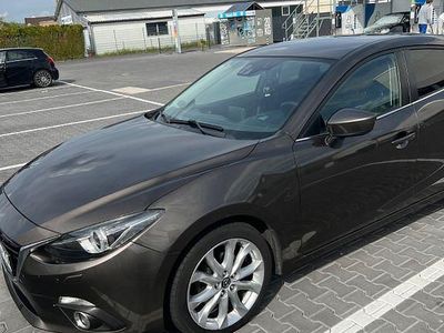 Second-hand Mazda 3 Sports-Line 150 CP (110 kW) 2013 Maro Berlinǎ
