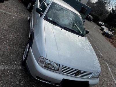 VW Polo