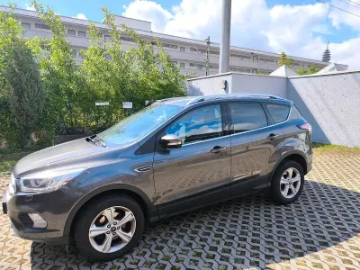 Gebraucht Ford Kuga 150 PS (110 kW) 2018 Grau SUV
