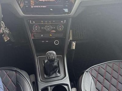 Second-hand VW Touran Comfortline 150 CP (110 kW) 2021 Gri Monovolum