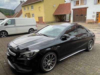 Mercedes CLA45 AMG
