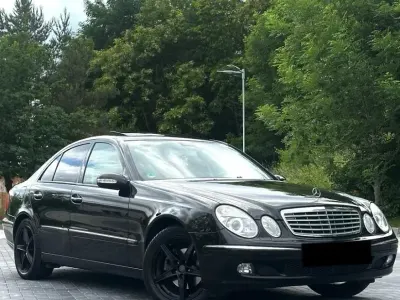 Gebraucht Mercedes E220 170 PS (125 kW) 2006 Schwarz Limousine