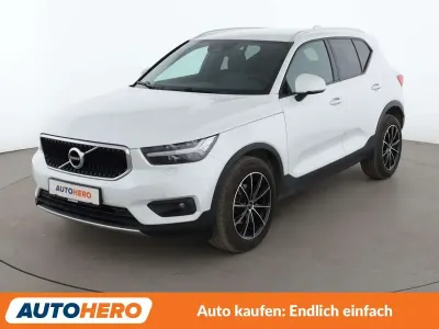 Gebraucht Volvo XC40 Momentum 150 PS (110 kW) 2020 Crystal white SUV