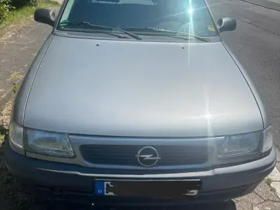 Gebraucht Opel Astra 71 PS (52 kW) 1995 Grau Limousine