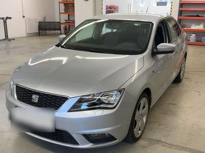 Gebraucht Seat Toledo 4You 105 PS (77 kW) 2014 Silber Kleinwagen