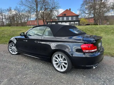 Gebraucht BMW 128 Sport Line 234 PS (172 kW) 2012 Schwarz Cabrio