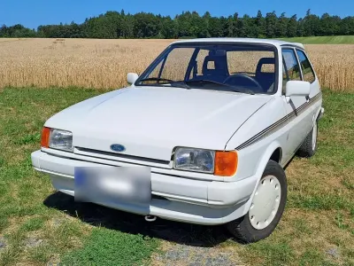Gebraucht Ford Fiesta 45 PS (33 kW) 1986 Weiß Kleinwagen